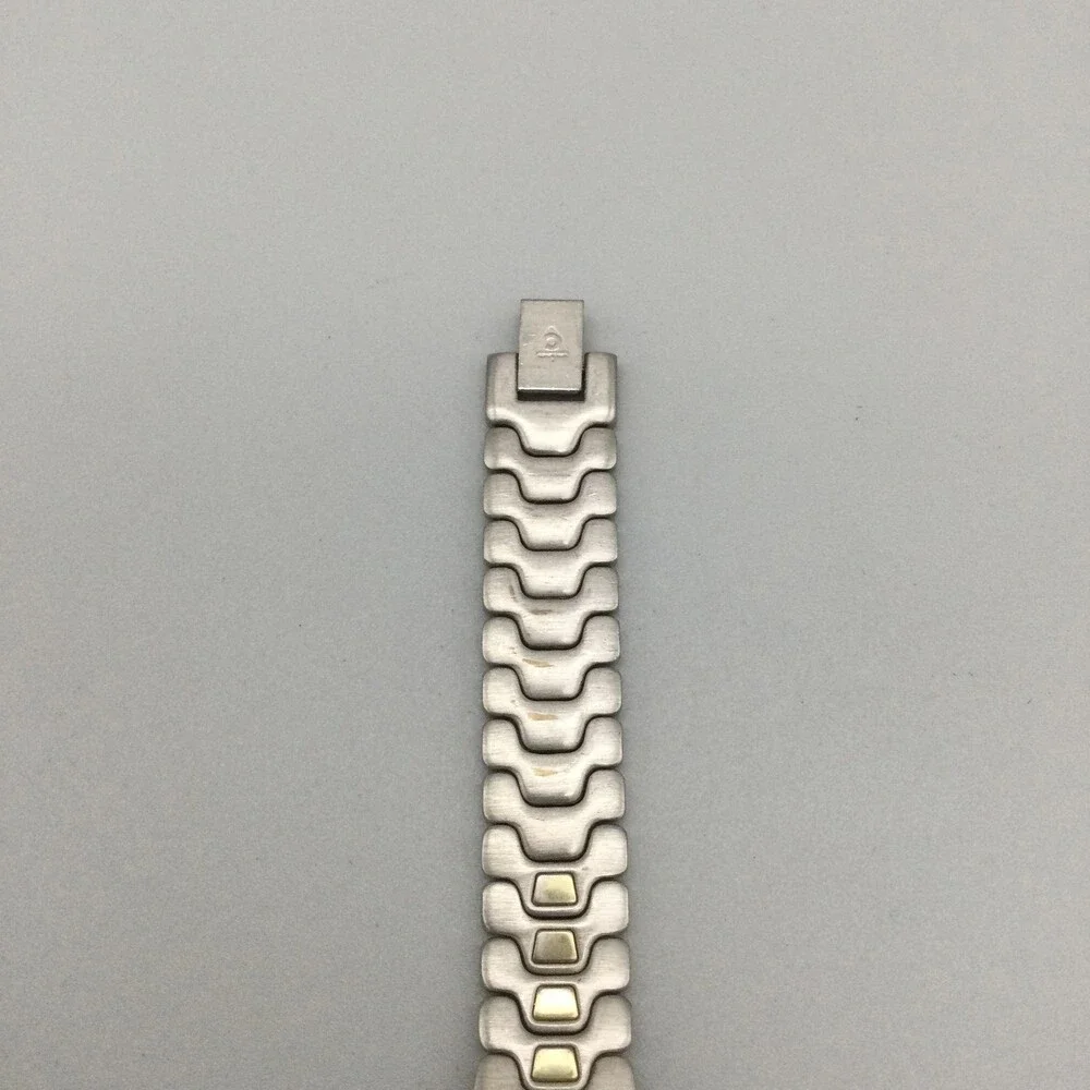 Croton Womens Watch 27mm 23k Gold Plated Two Tone Steel Date New Battery 7.25